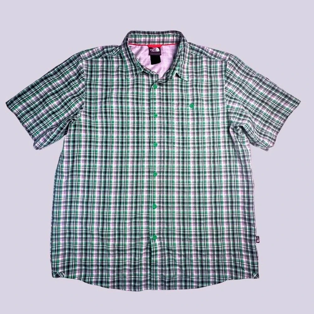 The North Face Mens Green Plaid Short Sleeve Button Up Shirt Large S12PX03